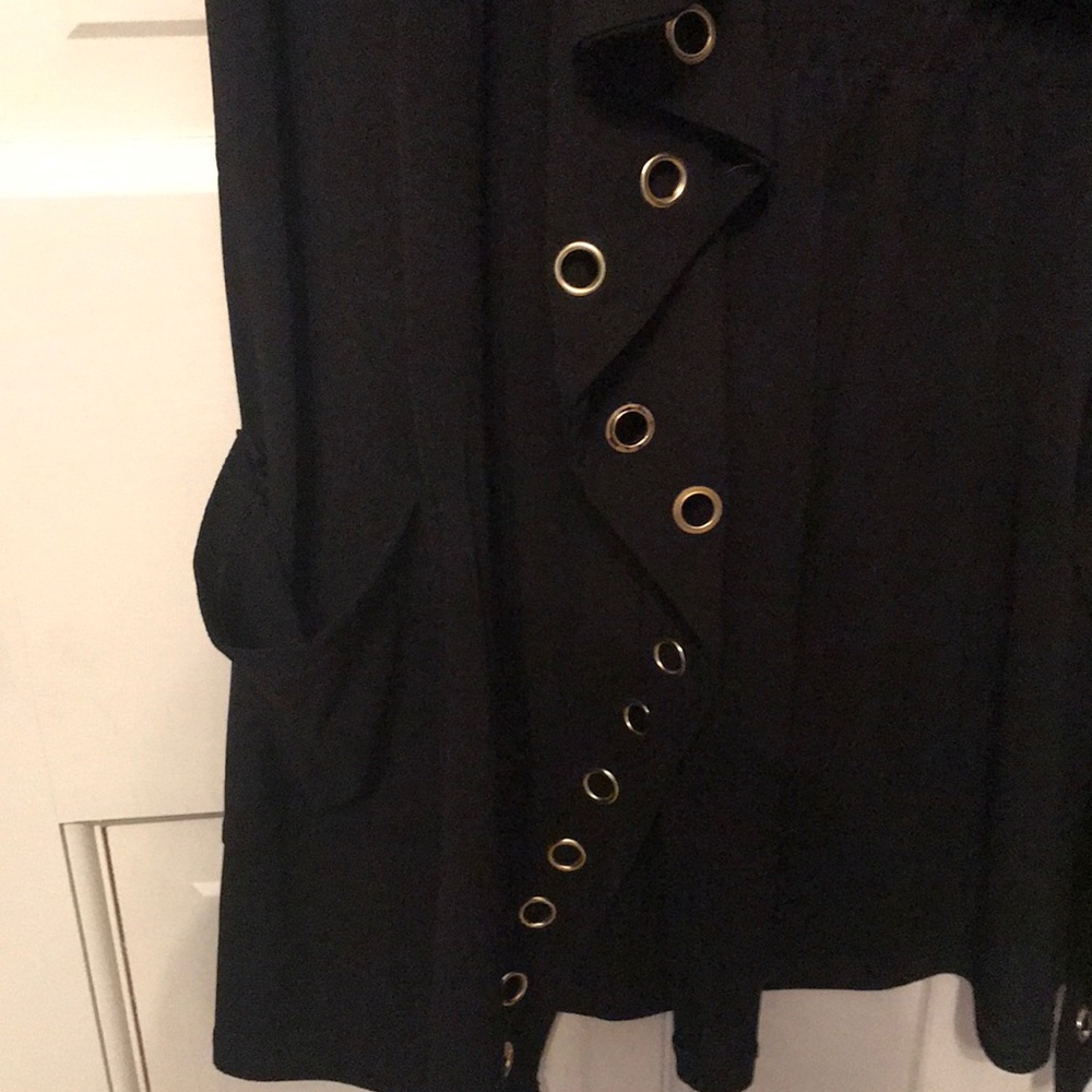 Vest - Picture 3 of 3